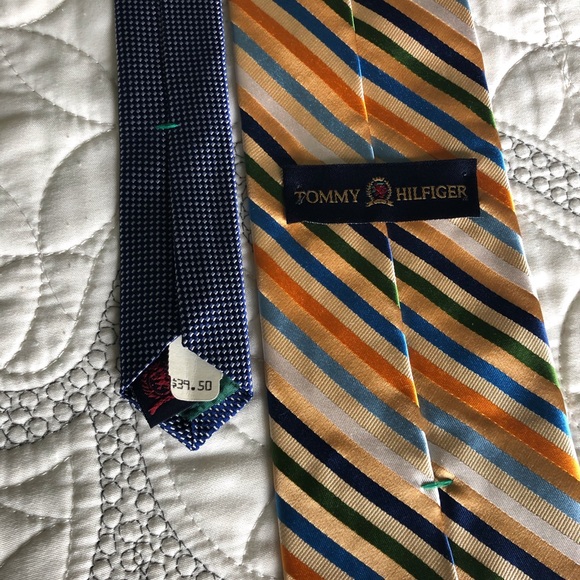 Tommy Hilfiger tie - Picture 3 of 3